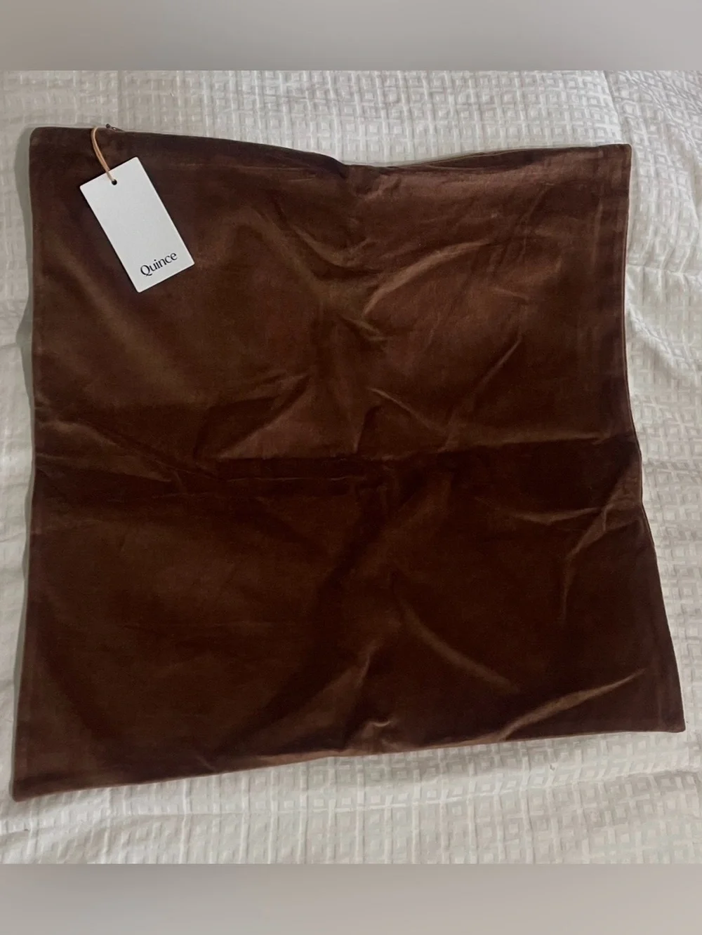 NWT Quince Classic 100% Cotton Velvet Pillow Cover, 20 X 20 (Chestnut)